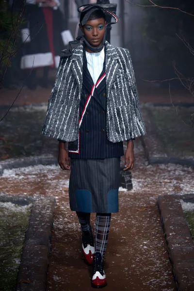 Look 8